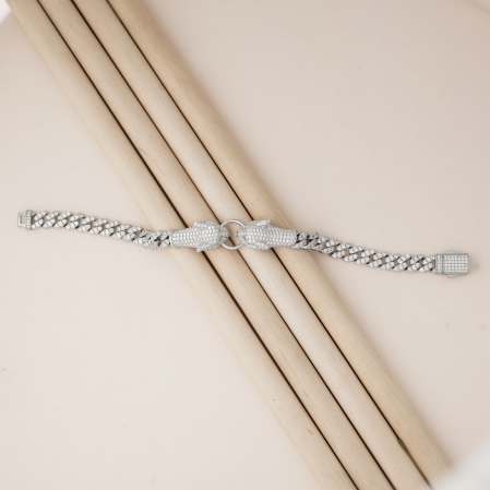 Hiraola's Product Image