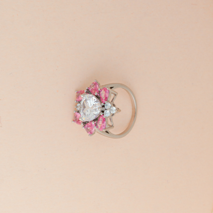 Hiraola's Product Image