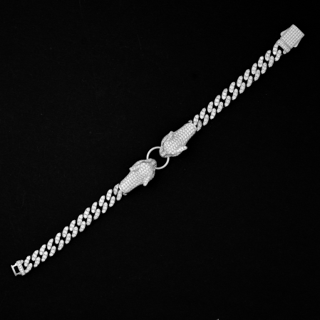 Hiraola's Product Image