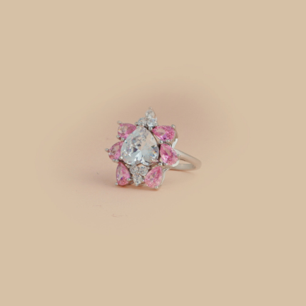 Hiraola's Product Image