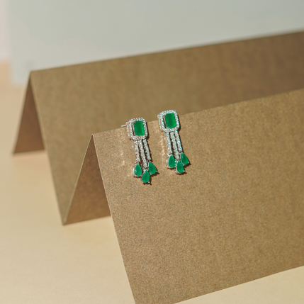 Hiraola's Product Image