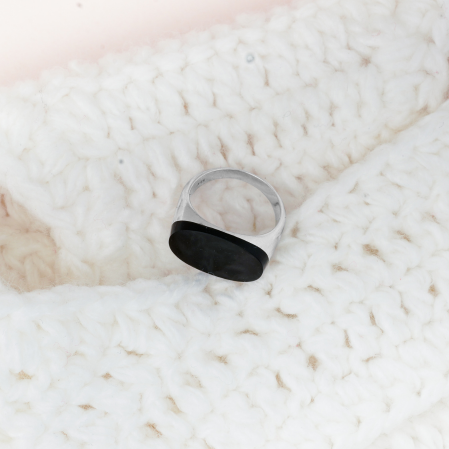 Hiraola's Product Image