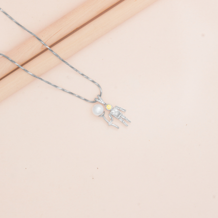 Hiraola's Product Image